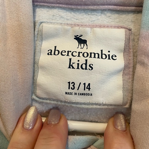 Abercrombie kids sweater - Picture 2 of 3
